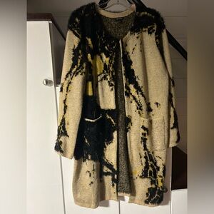 Angeleno Women's Black and Yellow Cardigan Sweater